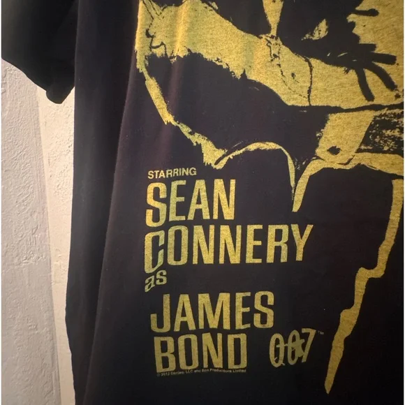 Y2k Vtg James Bond 007 Starring Sean Connery Movie T-shirt Sz XL Guess 2012 - Picture 5 of 7